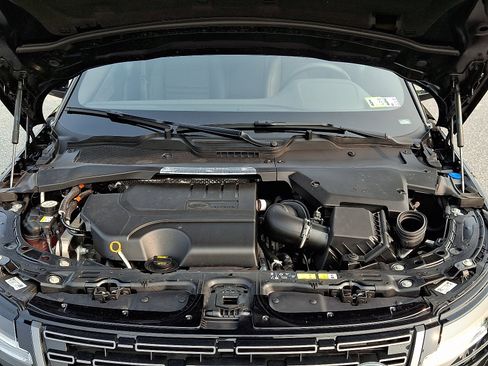 Used 2025 Land Rover Range Rover Evoque S image 29