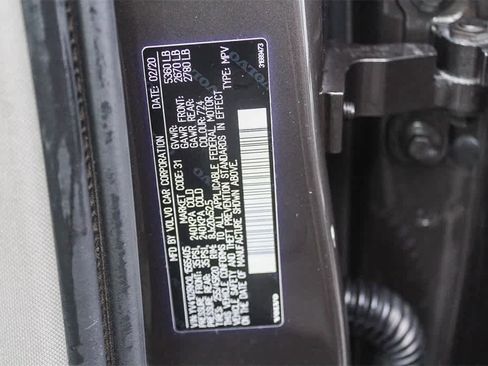 Used 2020 Volvo XC60 T5 Momentum w/ Protection Package Premier image 36