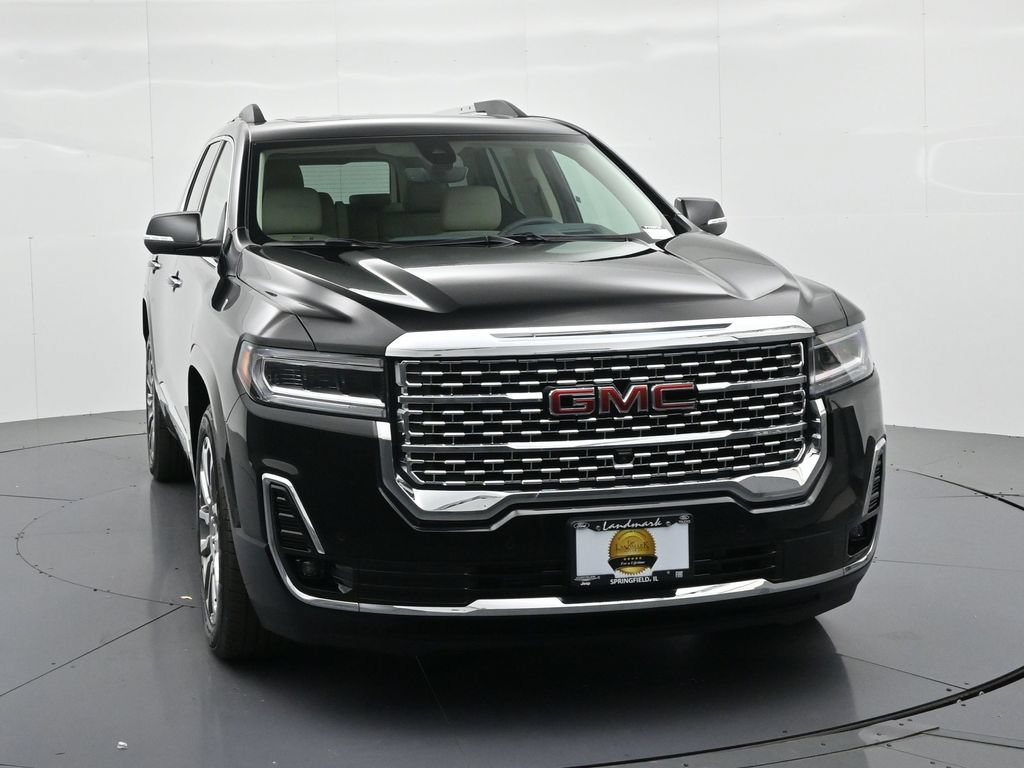 Used 2023 GMC Acadia Denali w/ Denali Ultimate Package AWD/4WD image 3
