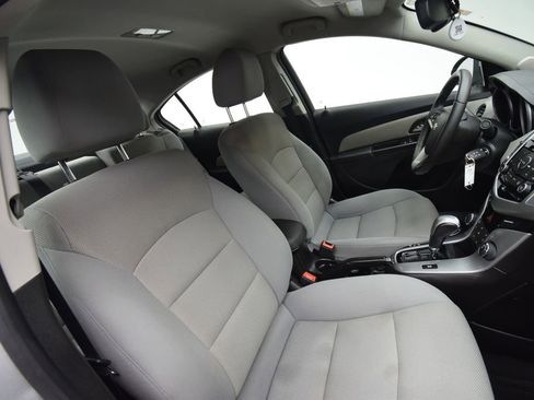 Used 2012 Chevrolet Cruze LT image 13