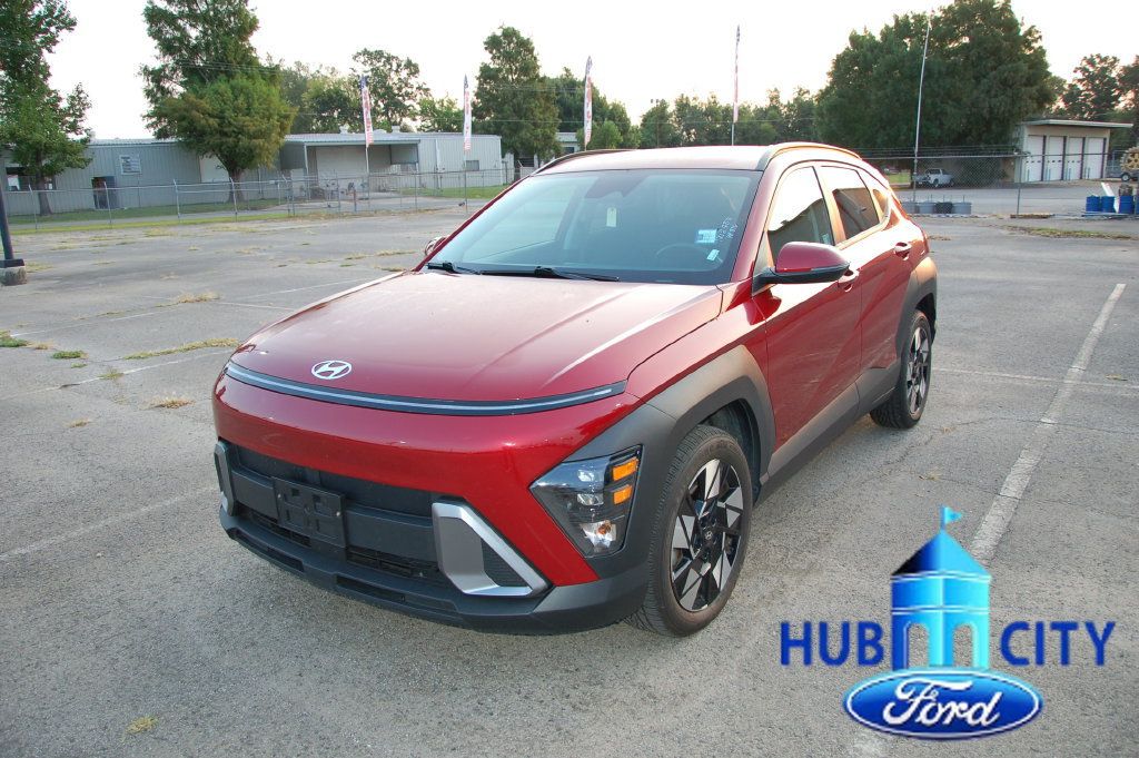 Used 2025 Hyundai Kona SEL FWD image 1