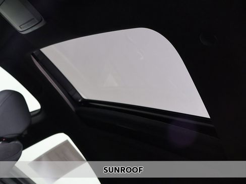 Used 2025 Honda Accord Sport image 3