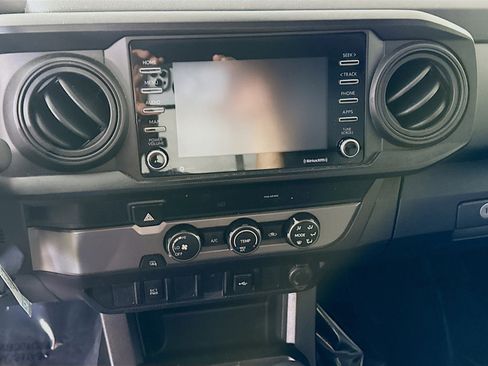 Used 2020 Toyota Tacoma SR w/ SX Package image 18