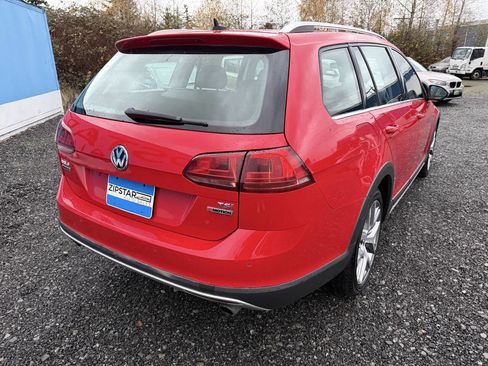 Used 2017 Volkswagen Golf Alltrack SEL image 3
