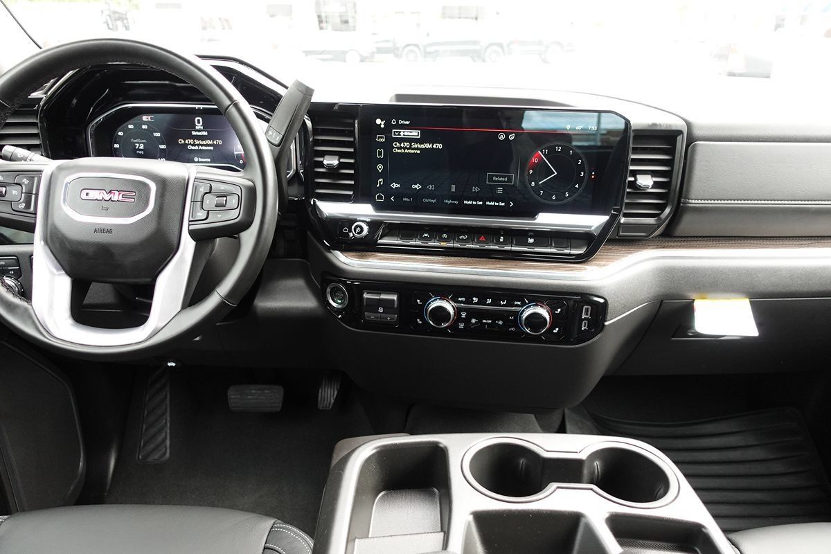 Used 2025 GMC Sierra 1500 Elevation AWD/4WD image 44
