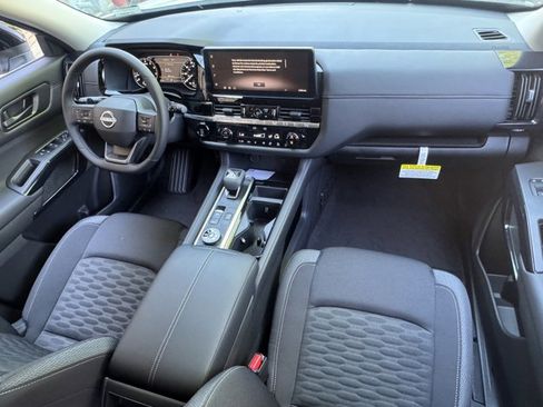 New 2026 Nissan Pathfinder SV AWD/4WD image 10