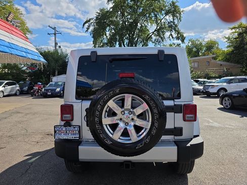 Used 2012 Jeep Wrangler Unlimited Sahara w/ Dual Top Group image 15