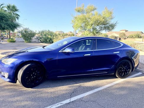 Used 2018 Tesla Model S 75D AWD/4WD image 4