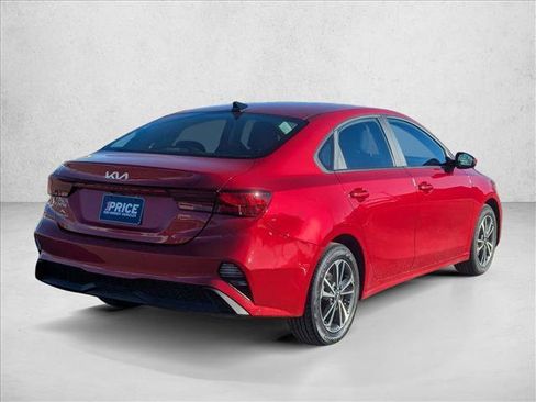 Used 2024 Kia Forte LXS image 5