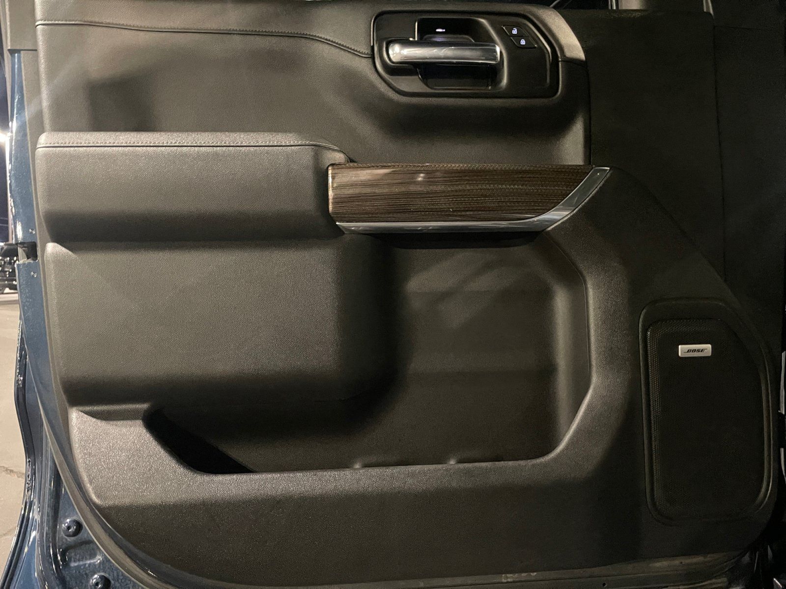 Used 2019 Chevrolet Silverado 1500 LT Trail Boss AWD/4WD image 19