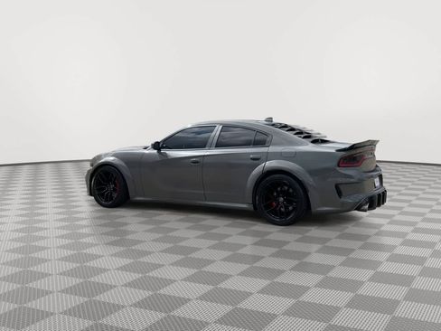 Used 2018 Dodge Charger R/T Scat Pack RWD image 6