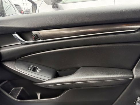 Used 2020 Honda Accord Sport image 19
