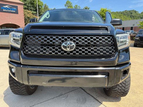 Used 2018 Toyota Tundra Platinum AWD/4WD image 8