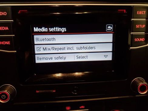 Used 2017 Volkswagen Jetta S image 19