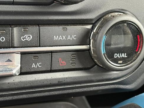 Used 2023 Ford Bronco Wildtrak AWD/4WD image 16