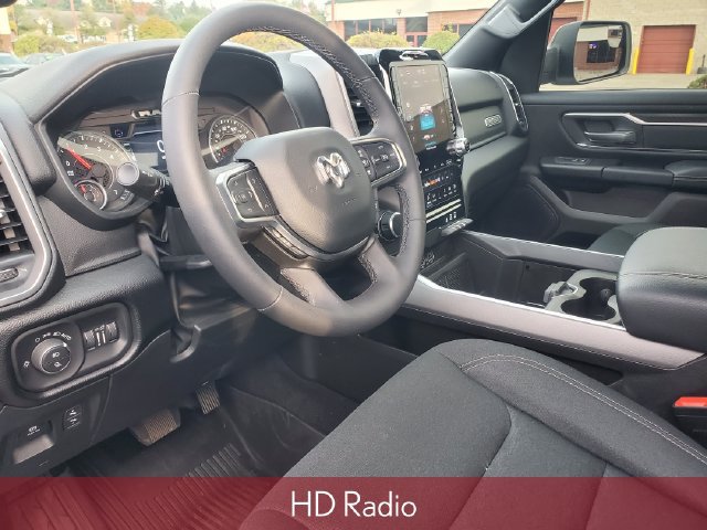 Used 2025 RAM 1500 Big Horn AWD/4WD image 9