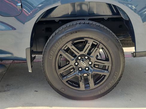 Used 2024 Chevrolet Silverado 1500 Custom w/ LPO, Dark Essentials Package RWD image 31