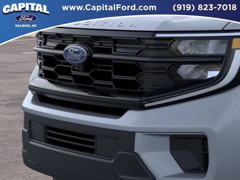 New 2026 Ford Expedition Active AWD/4WD image 17