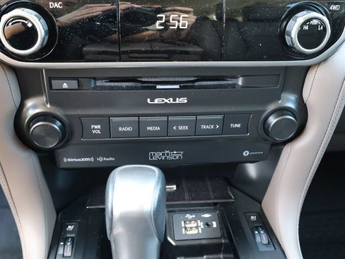Used 2023 Lexus GX 460 Premium AWD/4WD image 29