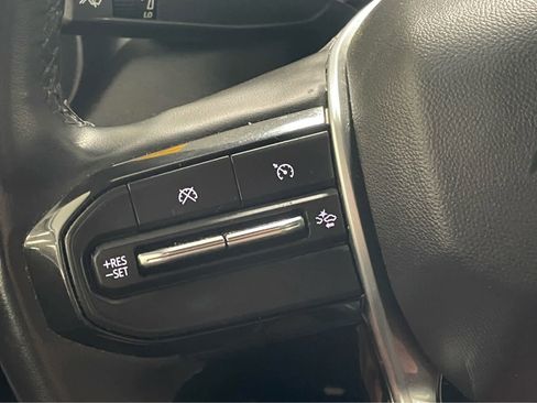 Used 2023 Chevrolet Colorado LT w/ LT Convenience Package AWD/4WD image 24
