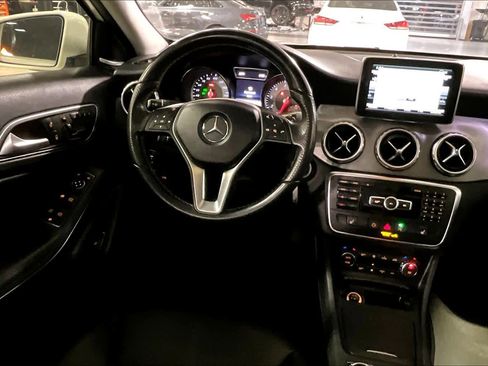 Used 2015 Mercedes-Benz GLA 250 image 6