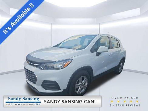 Used 2020 Chevrolet Trax LS FWD image 1