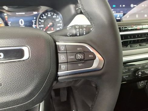 Used 2023 Jeep Compass Limited AWD/4WD image 16