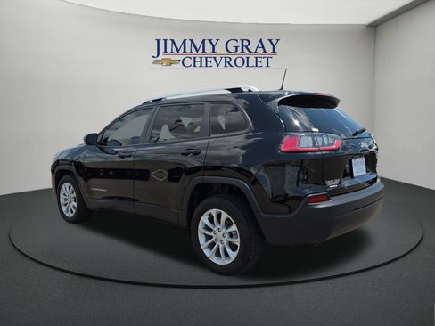 Used 2021 Jeep Cherokee Latitude FWD image 3