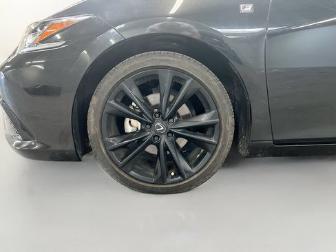 Used 2024 Lexus ES 350 F Sport w/ Accessory Package (Z2) FWD image 33