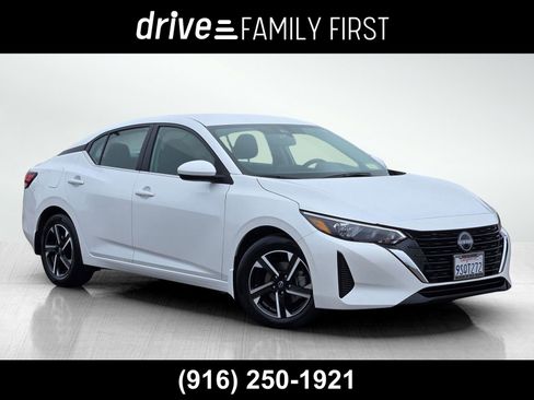 Certified 2025 Nissan Sentra SV image 1