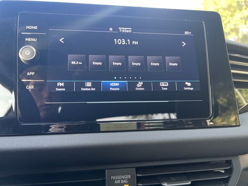 Certified 2025 Volkswagen Jetta Sport FWD image 20