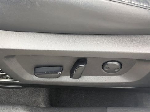 Used 2023 Mitsubishi Outlander SE image 22