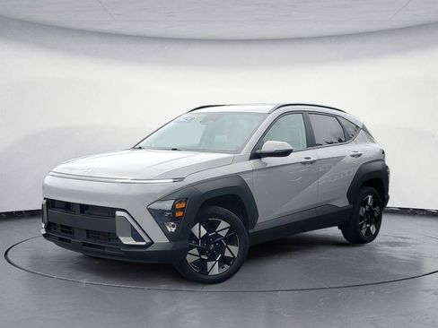 Used 2025 Hyundai Kona SEL AWD/4WD image 1