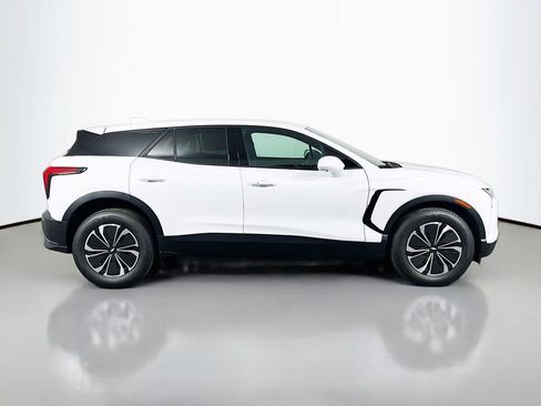 New 2026 Chevrolet Blazer EV LT image 4