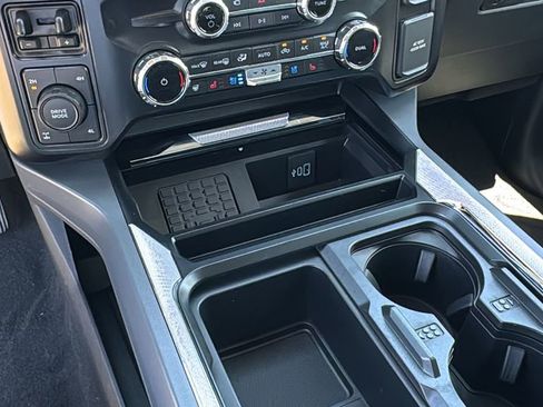 New 2025 Ford F350 Lariat w/ Lariat Ultimate Package image 29