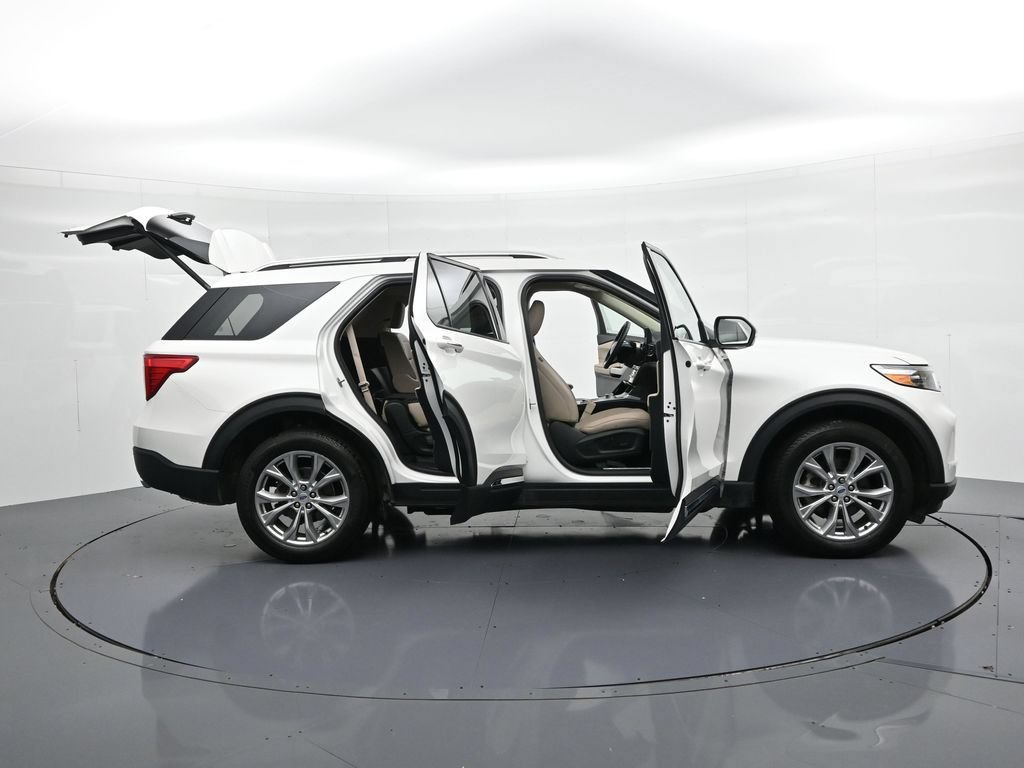Used 2023 Ford Explorer Limited w/ Limited Technology Package AWD/4WD image 27