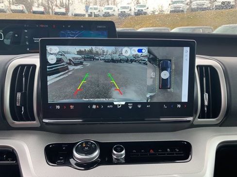 Certified 2025 Ford Expedition Max Active image 33