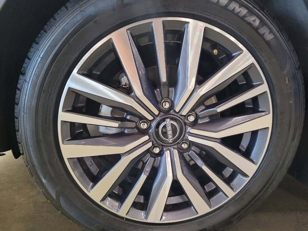 Used 2023 Nissan Kicks SV FWD image 31