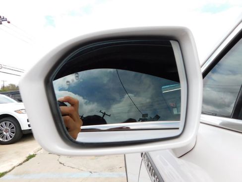 Used 2019 Lincoln Nautilus FWD image 14