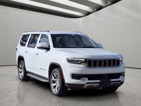 Used 2022 Jeep Wagoneer Series II image 7