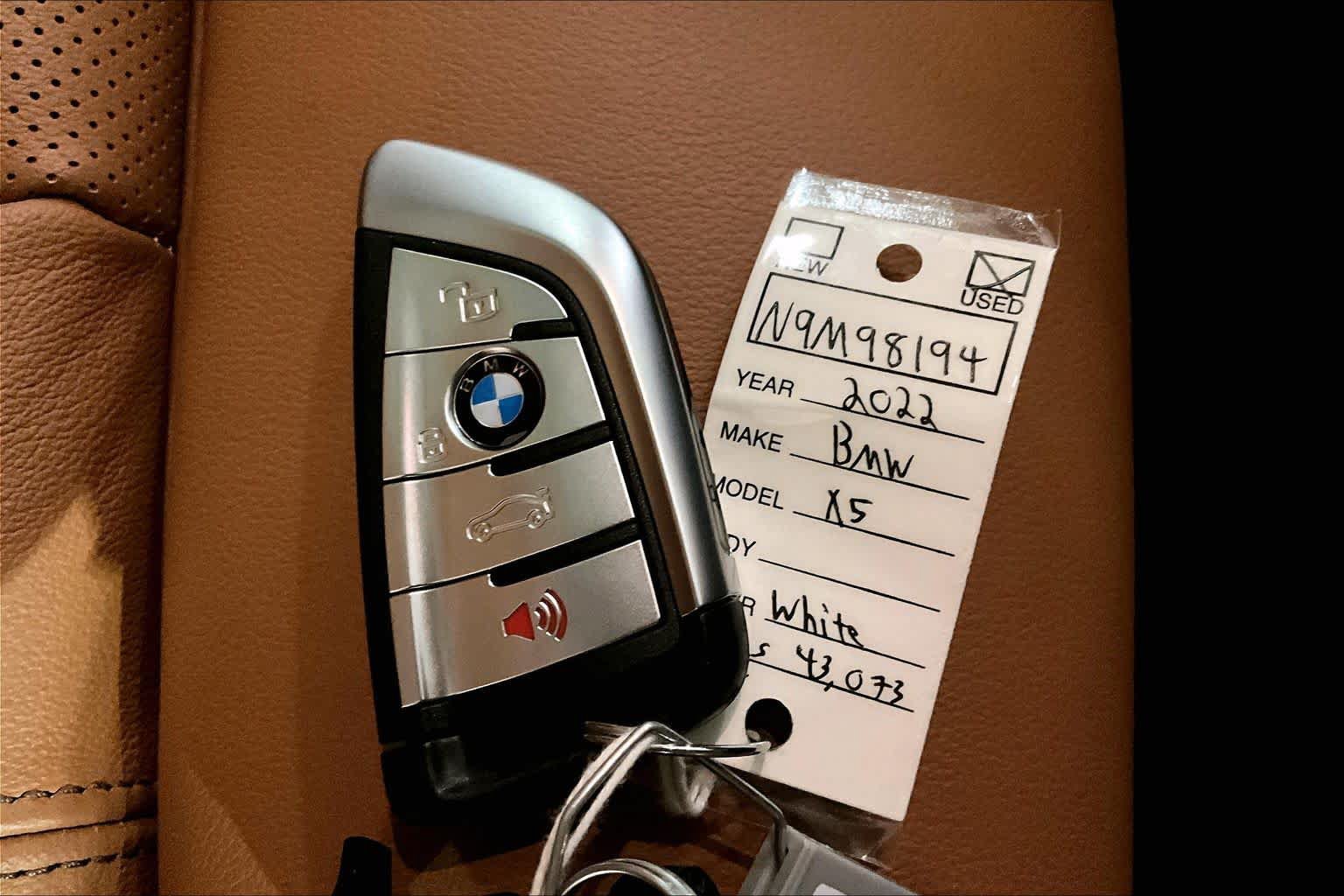 Used 2022 BMW X5 xDrive40i w/ Premium Package AWD/4WD image 14