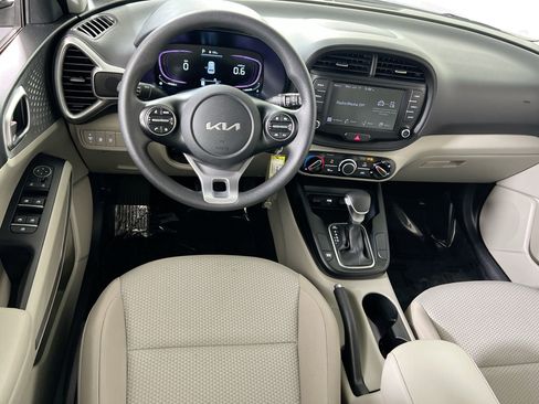 Used 2024 Kia Soul LX w/ Option Group 015 FWD image 20