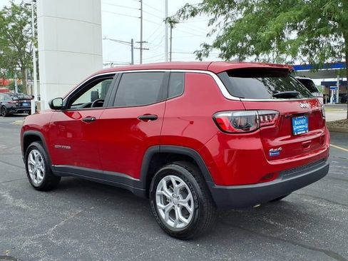 Used 2024 Jeep Compass Sport AWD/4WD image 7