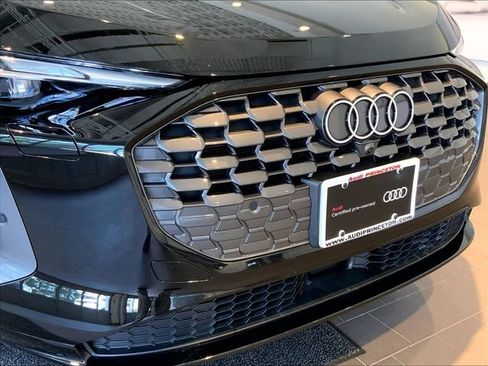 Used 2025 Audi Q5 Premium w/ Convenience Package AWD/4WD image 30
