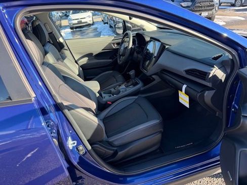 Used 2025 Subaru Crosstrek 2.5i Limited AWD/4WD image 12