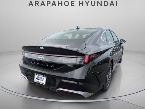 Used 2025 Hyundai Sonata Limited FWD image 4