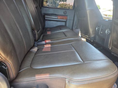 Used 2015 Ford F250 King Ranch w/ FX4 Off-Road Package AWD/4WD image 12