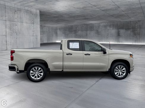 Used 2026 Chevrolet Silverado 1500 Custom image 6