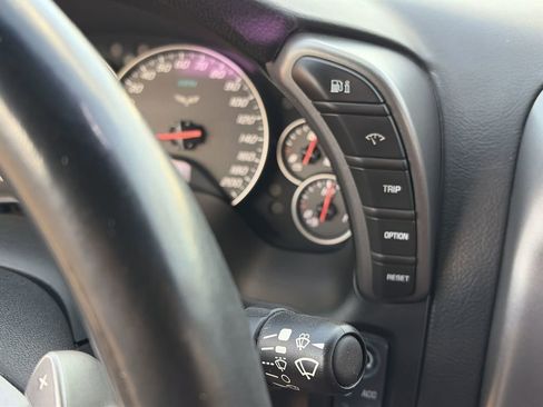 Used 2006 Chevrolet Corvette Convertible w/ Preferred Equipment Group image 10