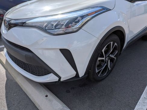 Used 2020 Toyota C-HR XLE FWD image 8